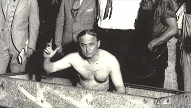 Harry Houdini (March 24, 1874 Ð October 31, 1926) was a Hungarian-born American illusionist and stunt performer, known for his sensational escape acts