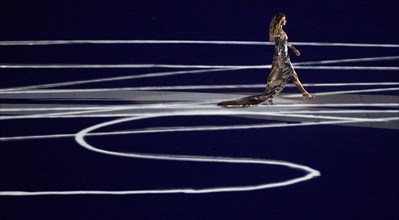 Rio de Janeiro, RJ, Brazil. 5th Aug, 2016. XXXI OLYMPIC GAME OPENING CEREMONY: Gisele Caroline BÃ¼ndchen preforms during the opening ceremony at Maracana Stadium during the 2016 Rio Summer Olympics ga...