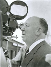 ALFRED HITCHCOCK (DIR) PORTRAIT