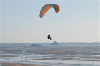 paragliding, mont st michel, normandy, france