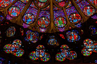 South Rose Window VJesus Disciples Stained Glass Notre Dame Cathedral Paris France.  Notre Dame was built between 1163 and 1250