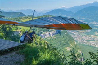 hang-glider,saint hilaire du touvet,isere,france