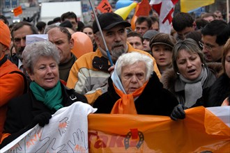 Orange revolution in Ukraine. Elderly woman attends the demonstration of Ukrainian migrants in the Czech Republic to support Ukrainian oppositional presidential candidate Viktor Yushchenko in Wencesla...