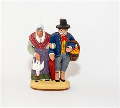 santons isolated on white,old timer couple,,sculptor : ROUSSIER