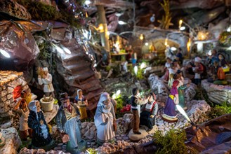 Traditional Provencal Christmas crib - Close up on Santons