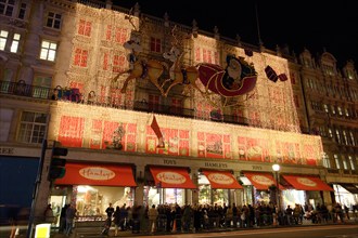 Hamleys toy shop Christmas light in regent Street W1 in december 2004