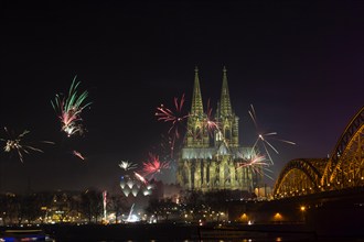 New Year's Eve fireworks display near the cathedral in Cologne, Germany