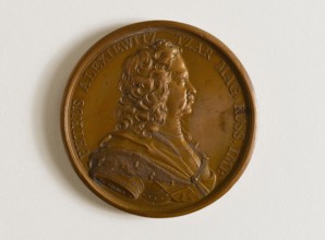 PETER THE GREAT, TSAR RUSSIA Jean Duvivier (1687-1761). "Pierre le Grand, tsar de Russie". Médaille, 1717. Paris, musée Carnavalet.