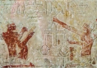 Egypt, Cairo, Egyptian Museum, from the tomb of Kaemrehu, Saqqara, detail of a big relief depicting craftsmen : Weighing gold.