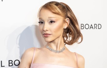 New York, United States. 07th Jan, 2025. Ariana Grande wearing dress by Loewe attends 2025 National Board of Review Awards Gala at Cipriani 42nd Street in New York (Photo by Lev Radin/Pacific Press) C...