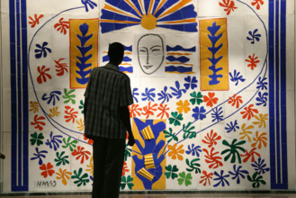 Ohio Toledo Museum of Art,exhibit exhibits collection collections painting paintings,Henri Matisse artist artists tile mural,man men male silhouette l