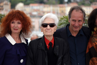 (L-R) French actress Sabine Azema, French director Alain Resnais and French actor Hippolyte Girardot pose during the photocall for 'Vous N'Avez Encore Rien Vu' ('You Ain't Seen Nothin' Yet') at the 65...