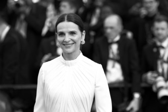 Cannes, France. 26th May, 2023. Cannes, France 24. May 2023; Juliette Binoche, attends the "La Passion De Dodin Bouffant" red carpet during the 76th annual Cannes film festival at Palais des Festivals...