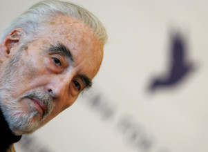 The US American actor Christopher Lee is pictured during a press conference on the charity gala 'Cinema for Peace' at the 56th International Berlinale Film Festival in Berlin, Sunday 12 February 2006....