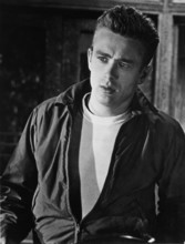 1955 : The movie actor JAMES DEAN ( 1931 - 1955 ) pubblicity still for REBEL WITHOUT A CAUSE ( 1955 - Gioventù bruciata ) by Nicholas Ray - FILM - CINEMA - attore cinematografico - portrait - ritratto...