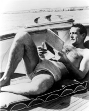 1960 c, GREAT BRITAIN : The scotish movie actor SEAN CONNERY ( born 25 august 1930 , Edinburg , Scotland  ) in pubblicitary shot for  007 -  JAMES BOND - CINEMA - ATTORE CINEMATOGRAFICO - beefcake - t...