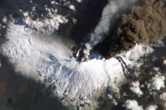 SICILY Features: MOUNT ETNA ERUPTION PLUME  7/11/02  An optimised and enhanced version of a NASA image / credit NASA.