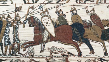 BAYEUX TAPESTRY Mounted Norman cavalry attack King Harold's foot soldiers