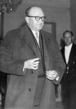 Dec. 21, 1973 - De Gaulle Cosults Political Leaders on Ceferendum : The main French Political Leaders were received at the Elysee Palace Today for a Consultation with de Gaulle on the Forthcoming Refr...