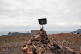 Nea Kameni Island. 14th February, 2015. in Santorini Greece, Costas Papazachos seismologist and professor at the Aristotle University of Thessaloniki and George Vougioukalakis, Dr. Volcanologist geoth...
