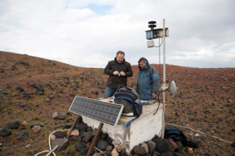 Nea Kameni Island. 14th February, 2015. in Santorini Greece, Costas Papazachos seismologist and professor at the Aristotle University of Thessaloniki and George Vougioukalakis, Dr. Volcanologist geoth...
