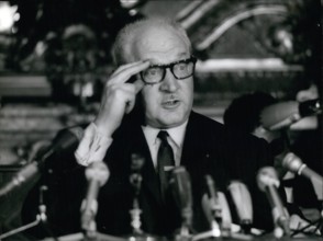 1967 - Guy Mollet, Dec. 1967 © Keystone Pictures USA/ZUMAPRESS.com/Alamy Live News