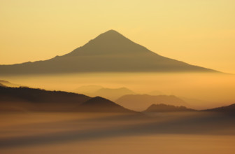 Popocatépetl, morning view from Nevado de Toluca, Mexico