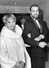 Sean Connery and his wife Diane Cilento, December1964. File Reference #1025 009THA © JRC /The Hollywood Archive - All Rights Reserved.