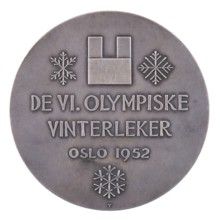 London, England, UK. 19th Jan, 2024. Oslo 1952 Winter Olympics Silver Winner's Medal sold for $46,926. The overall sales for the Olympic Memorabilia Auction reached an impressive figure of $1,282,911....