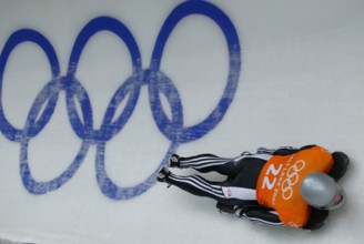 Feb. 19, 2002 - U.S. - NO MAGS, NO SALES -- KRT SPORTS STORY SLUGGED: OLY-SKELETON KRT PHOTOGRAPH BY DAMON WINTER/DALLAS MORNING NEWS (February 19) PARK CITY, UT-- Gregor Staehli of Switzerland practi...