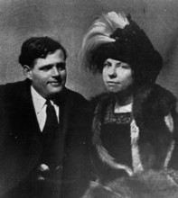 . English: Jack London and his wife . no later than 1912 1193 Picture of Mr. and Mrs. Jack London