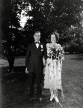 Buster Keaton and his bride Natalie Talmadge on their wedding day, 1921 File Reference # 32733 068THA