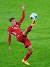 Jamal MUSIALA, FCB 42  FC BAYERN MUENCHEN - 1.FC DUEREN 3-0 DFB-Pokal erste Runde, German Football Trophy , Munich, October 15, 2020  Season 2020/2021,  Soccer, München, Munich © Peter Schatz / Alamy ...