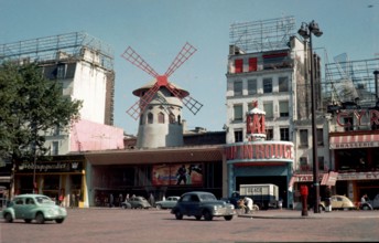 Paris, Moulin Rouge, historic Photo // Paris, Moulin Rouge, Historic Photo