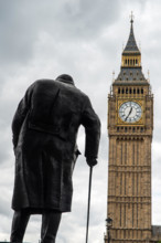 London, Winston Churchill Statue at Parliament Square. 27th June 2016, London, United Kingdom. © Alberto Pezzali/Alamy Live News