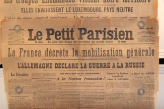 The 'Le Petit Parisien' newspaper (Sunday 2nd August 1914) declaring that France will start general mobilization.