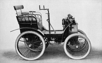 Louis Renault's first automobile, in 1898