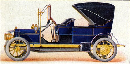 Automobile:  Huillier double-phaeton with windshield
