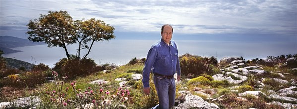 Le prince Albert II de Monaco dans le domaine de Rocagel