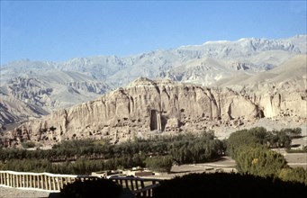 Falaise troglodytique de Bamyan (Afghanistan)