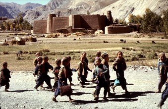 Groupe d'enfants en Afghanistan