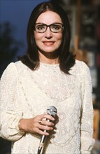 Nana Mouskouri, 1983