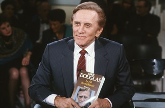 Kirk Douglas, 1989