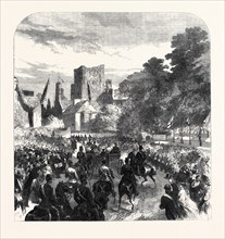 THE QUEEN'S VISIT TO THE SCOTTISH BORDER : HER MAJESTY'S ENTRY INTO KELSO, UK, 1867