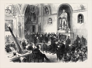 THE LORD MAYOR AT GUILDHALL PRESENTING REWARDS FOR SAVING LIFE FROM FIRE, LONDON, UK, 1867