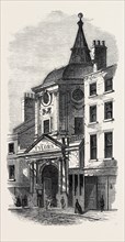 THE OLD COLLEGE OF PHYSICIANS, IN WARWICK LANE, LONDON, UK, 1866