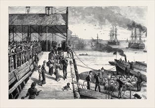 HULL: THE PIER-STEAMER LEAVING FOR NEW HOLLAND