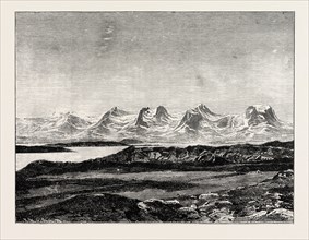 THE SEVEN SISTERS. De syv sÃ¸stre (Seven Sisters), a mountain formation in Helgeland, Norway