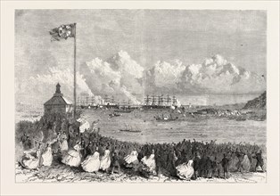 THE PRINCE AND PRINCESS OF WALES AT PLYMOUTH: SCENE ON THE HOE ON THE ARRIVAL OF THE ROYAL YACHT IN