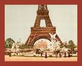 Eiffel Tower and fountain, Exposition Universal, 1900, Paris, France, between ca. 1890 and ca. 1900
